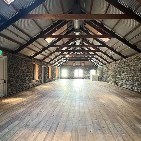 venue-brads-warehouse